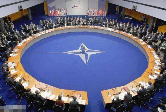 [意大利]为何北约敢招惹俄罗斯，却不敢动我国？就连美国都自愧不如