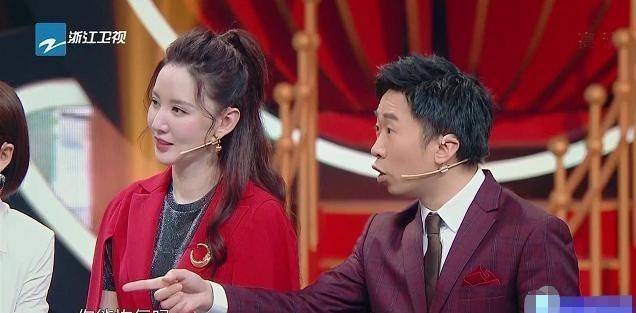 [佟丽娅]《王牌对王牌》新一期最没综艺感的嘉宾，还遭到了沈腾的“嫌弃”