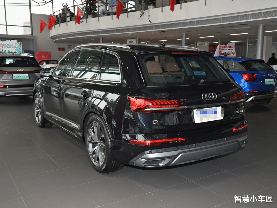 SUV|奥迪又一“黑马”上市,长超5米,3.0T爆340马力,配全时四驱8AT