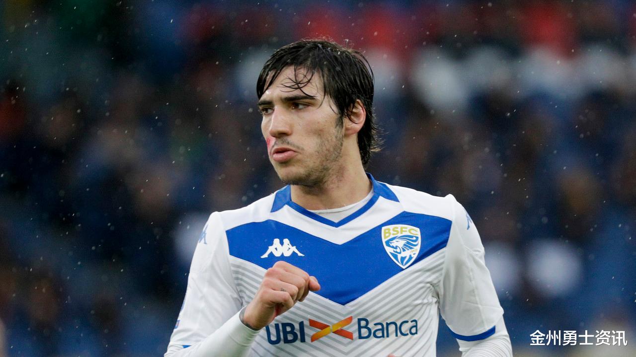 国际米兰:恭喜国米!19岁小将加盟在即,5000万物有所值,或成皮尔洛二代