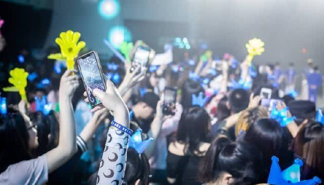 「电子竞技在中国」央视为电竞正名,《电子竞技在中国》纪录片播出,爆冷低评分3