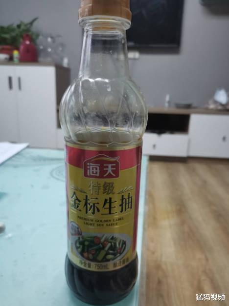 「医院」孕妇吃饺子时看了眼蘸碟中的生抽 随后被吓得要去医院