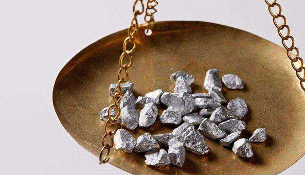 『微生物』人类最早接触的金属之一,不但可以当首饰,也是最好的杀菌材料!