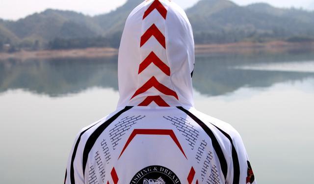 『防晒』你穿的可能是“假防晒服”，从钓鱼人的角度，谈防晒服选择技巧