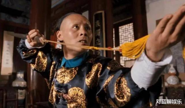 「李连杰」洪金宝请不动，李连杰打不过，甄子丹拜他为师，却被3个街头混混打进医院