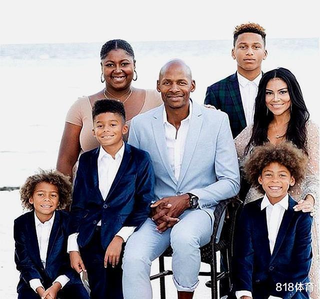 【雷·阿伦】44岁雷-阿伦5个孩子! 高中女友生大女儿27岁, 演员妻子生4子老幺8岁