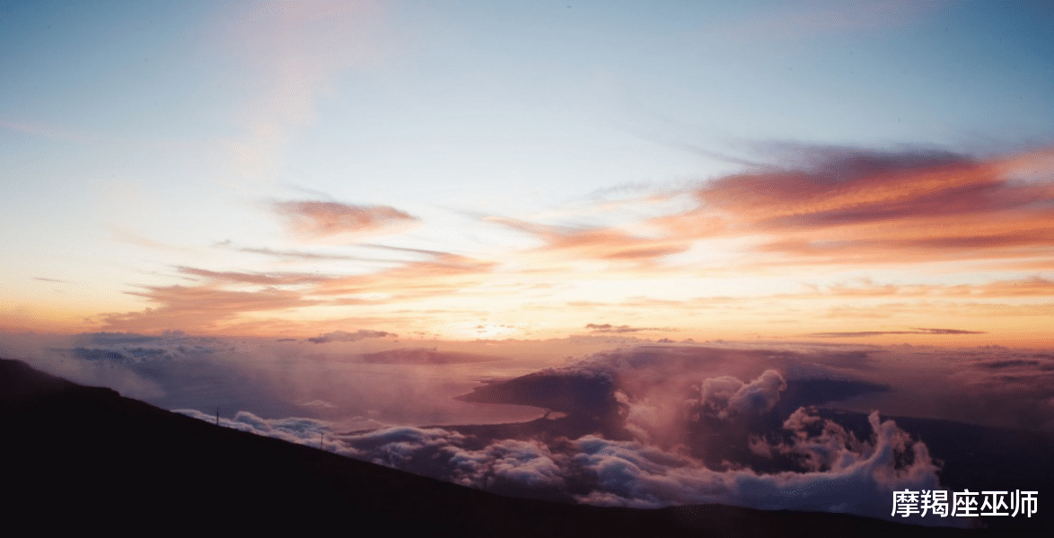 天秤座|11月底，再次遇见，内心欣喜，有缘邂逅旧情人，掏心掏肺爱到底