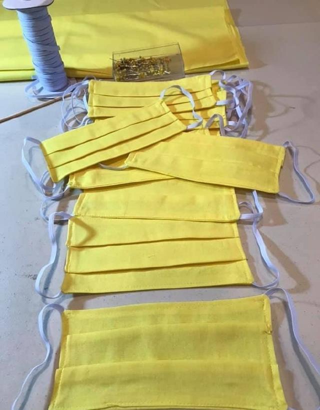 白宫@美服装厂转产口罩，质量低劣令白宫绝望，俄：求助中方成唯一出路