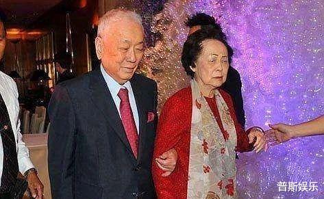 【许晋亨】许晋亨是他弟弟,他操劳一生因病去世,弟弟坐享百亿家产娶李嘉欣