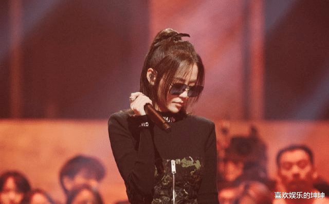 张靓颖|张靓颖太敢了！节目中用歌词官宣恋情，承认现男友是自己前伴郎