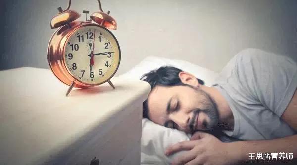 睡眠|夜晚坚持5件事！一个月后，身体的变化会告诉你