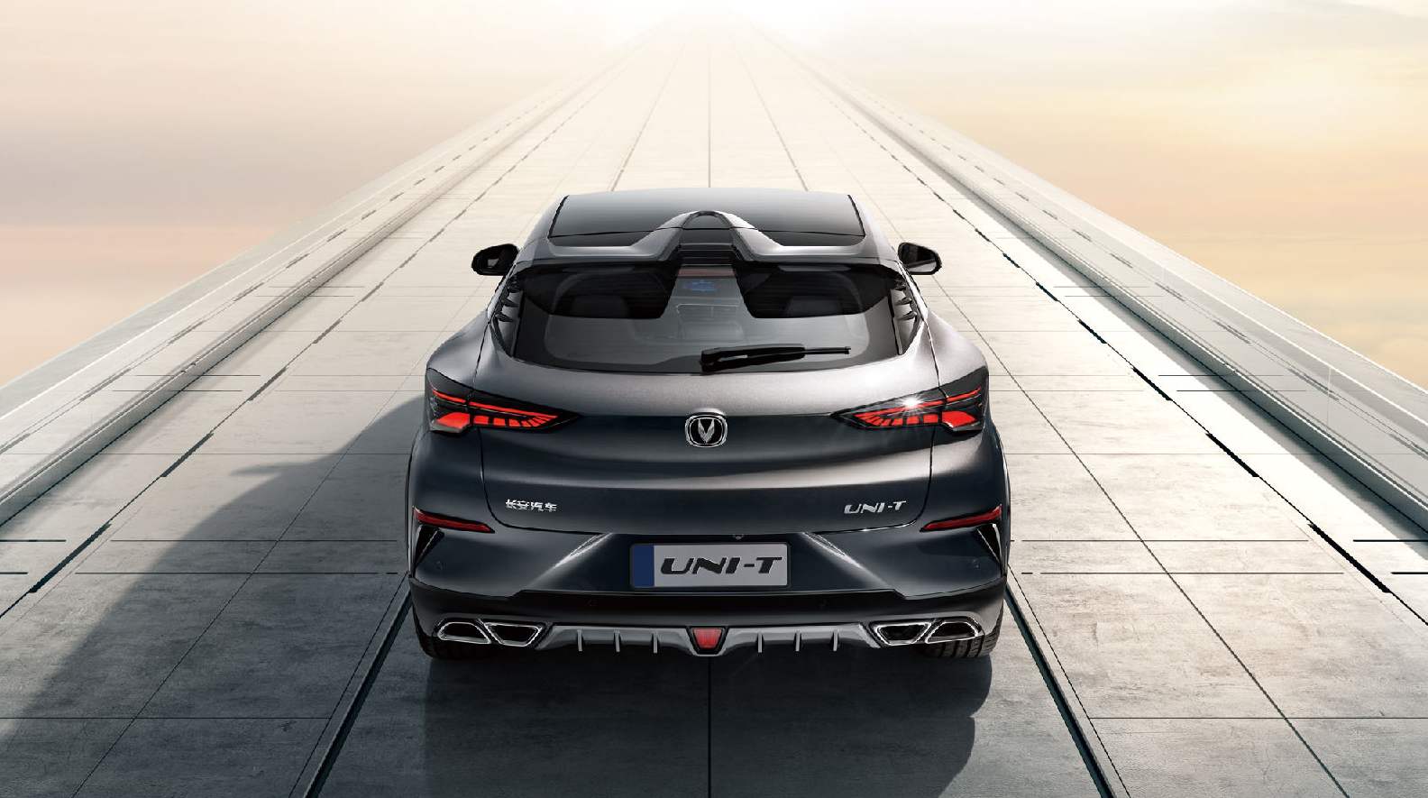 长安汽车|上市仅10天就大卖7414台，长安UNI-T或成最成功“山寨车”，至今0骂声