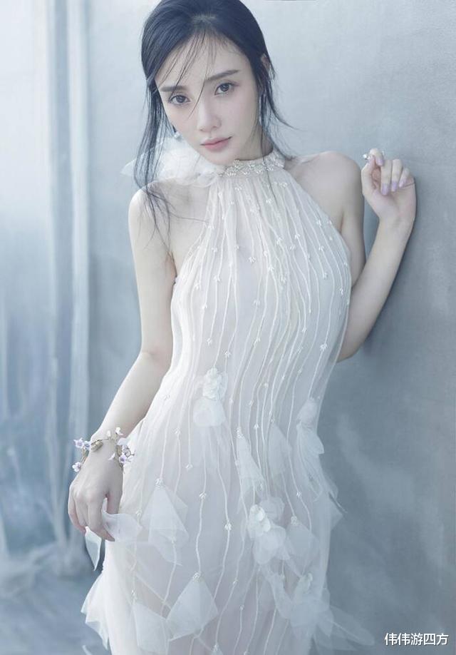 李小璐|李小璐攀上亿万富翁，一起合照显亲密，复出有望了？