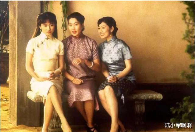 娱乐圈|她是娱乐圈最干净的女星，今49岁仍未嫁人，却美得不像话