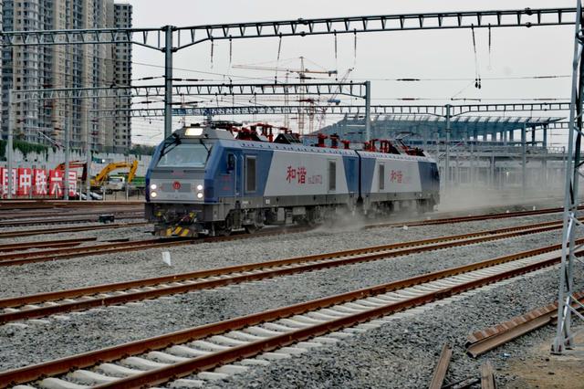 北京日报客户端|300项重点工程撬动万亿投资，北京这项数据跑赢全国