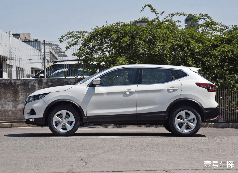 「SUV」合资SUV又出“黑马”，车长4米4需15万起，标配2.0L引擎已成销冠