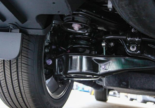 丰田汉兰达|时隔六年汉兰达终于换代, 搭载3.5L V6引擎, 这次真变\年轻\了