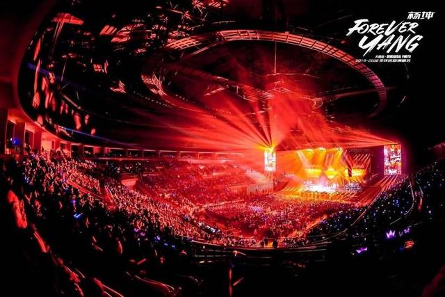 「杨坤」一年32演唱会，门票5元没人要的杨坤，现在如何了？