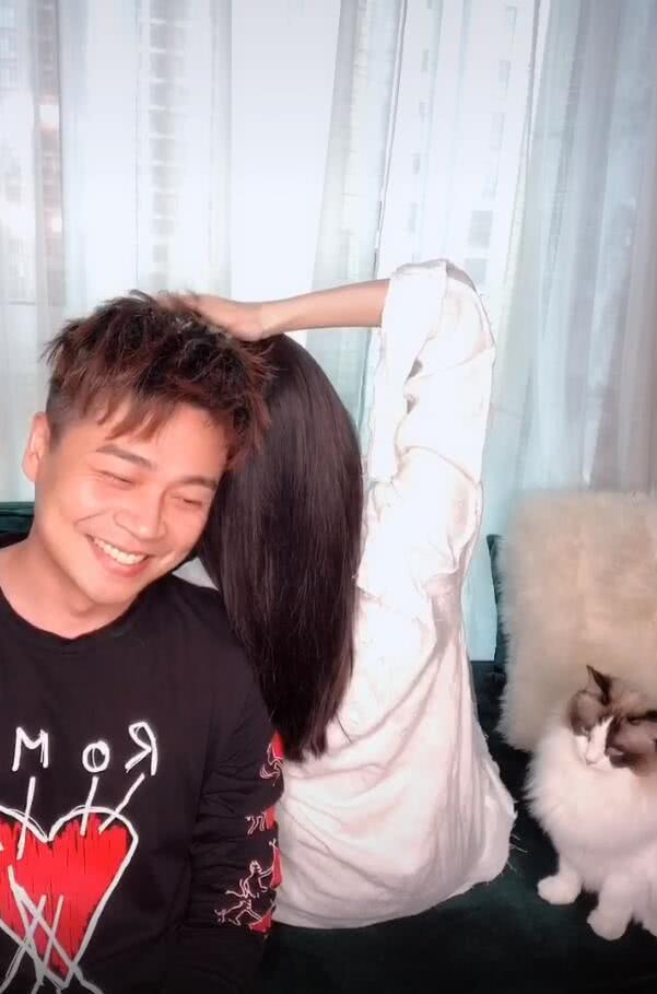 沈涛：王牌家族传喜讯，又一常驻嘉宾官宣撒糖，女方首次公开露面！