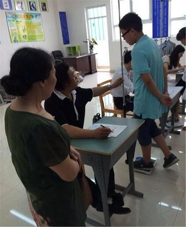 军人|当年那个宁愿花16万，也要断骨增高7.2厘米的男孩，后来成功了吗