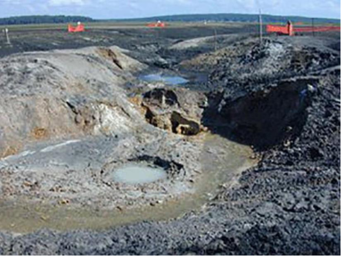 内尔|一颗36厘米粗的钻头差点毁了地球,整个城镇被漩涡卷入地下