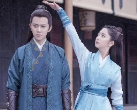 谭松韵|谭松韵直言《锦衣之下》再也不和任嘉伦合作，得知原因，网友笑趴