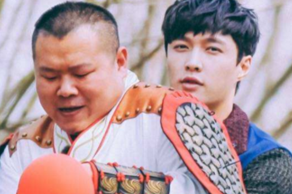 #极限挑战#《极限挑战》新海报,C位不是团宠热巴,看清是谁:节目效果稳了