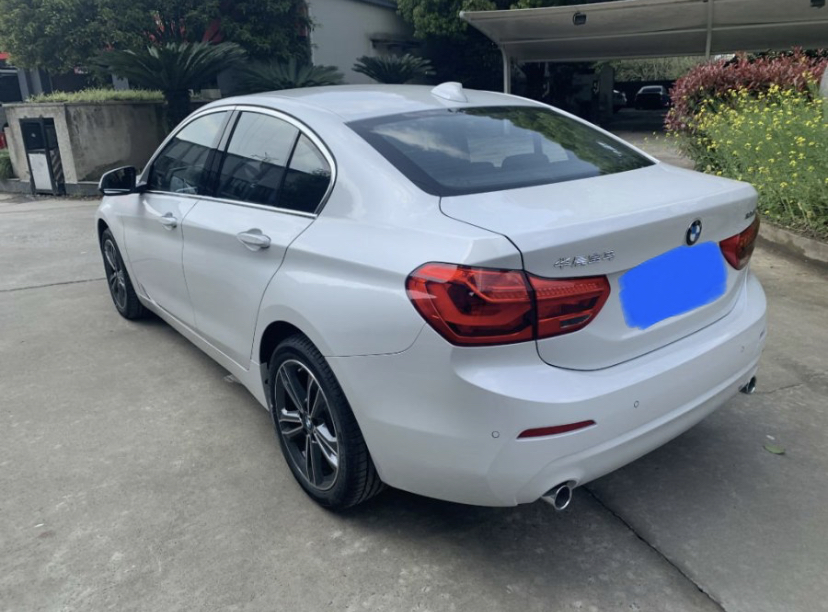 「宝马3系」为了面子，月薪5000的我贷款入手宝马1系，现在感觉快撑不住了