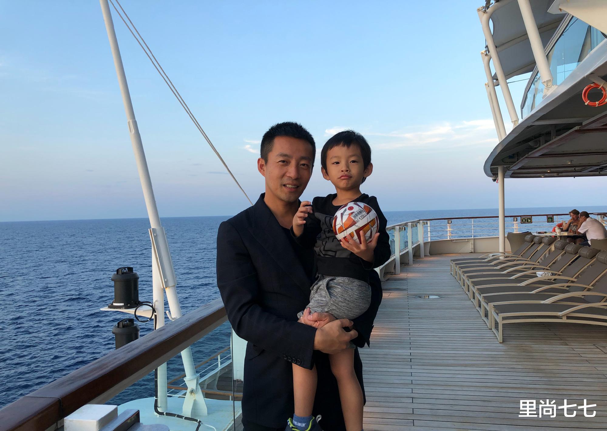 【汪小菲】汪小菲女儿奴实锤！不顾妻儿单独约会女儿，小玥儿和大S一模一样