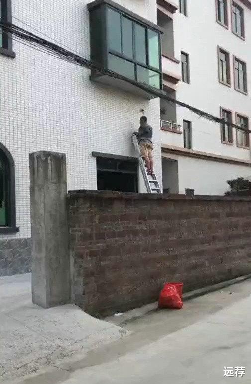 ：两男孩闷死车内家属让车主担责！车主表态：我是无辜的！