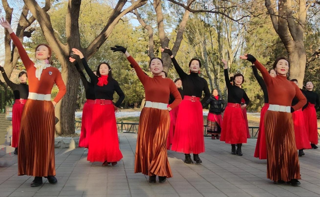 肖战▲市场是试金石，肖战的《光点》不应成为华语乐坛的“反面教材”