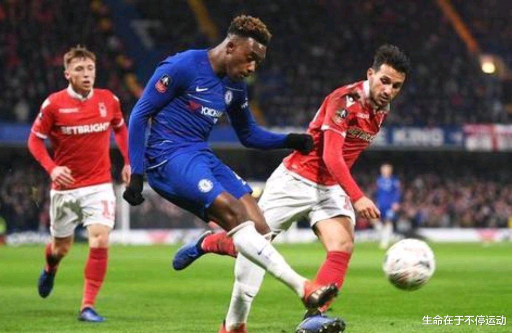 切尔西■特大利好!切尔西大将违反规定被捕,穆里尼奥或能率热刺争四成功