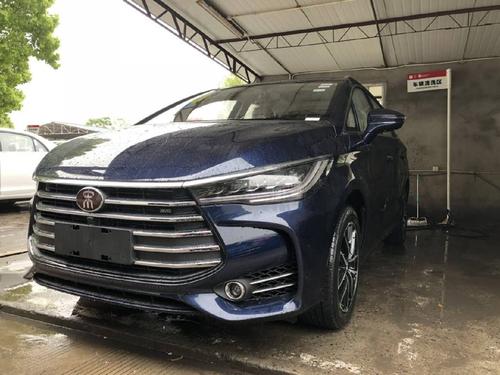 豹子号|大姐选到“豹子号”车牌,看清之后不想要,谁好意思挂上去?