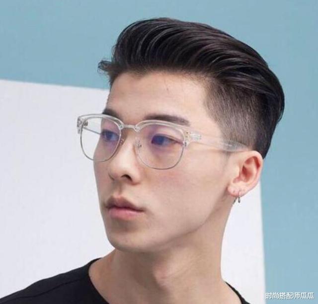 #发型#男人30岁以后，发型怎么剪才合适？试试这4款造型，时尚又魅力