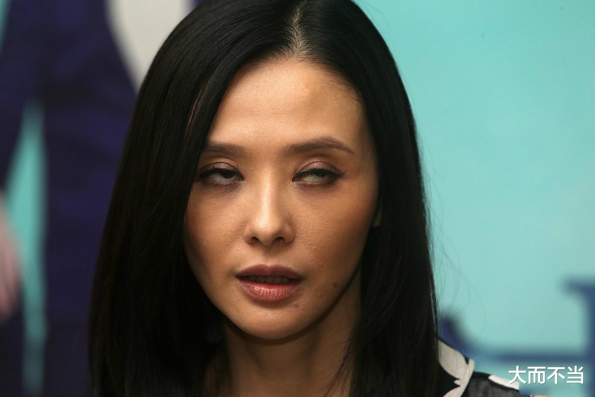 「甘油」43岁吸毒女,因癌切胃切肠切胆管脸变形,今又爆或得糖尿病