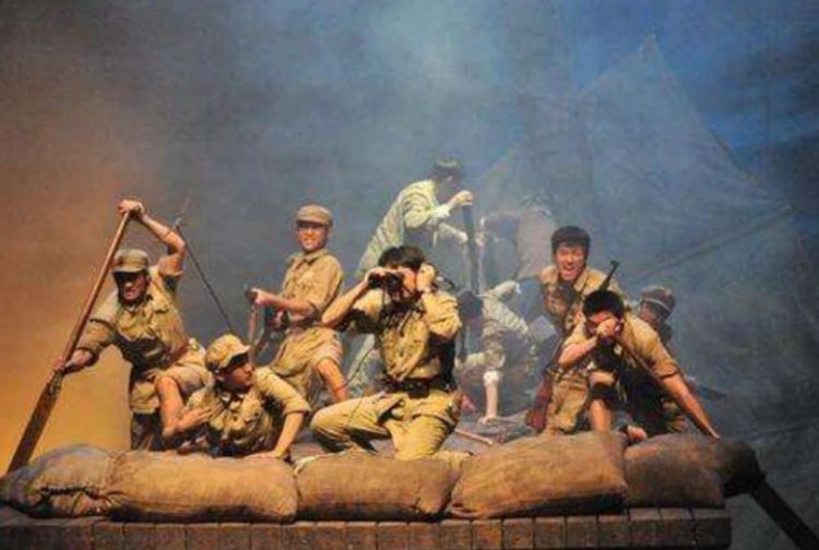 历史揭秘|这位军长是金门战役的总指挥,因全军覆没连降四级,后成开国大校