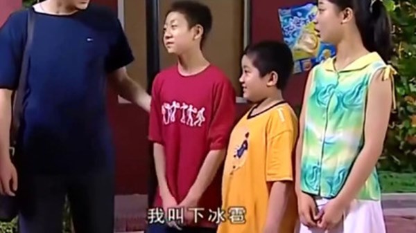 张一山|杨紫打电话找张一山借钱,张一山不知在录节目,当场反应太真实