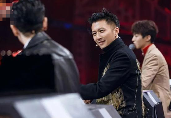 #谢霆锋#王俊凯与谢霆锋同等当导师？他根本就没有资格，网友：来搞笑的吧？