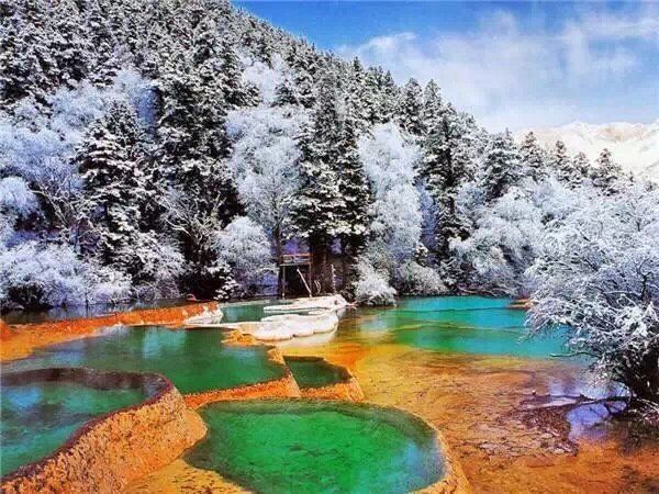 九寨沟|雪后的九寨沟，秋未尽，雪以至，白色与彩色辉映，真令人如痴如醉。