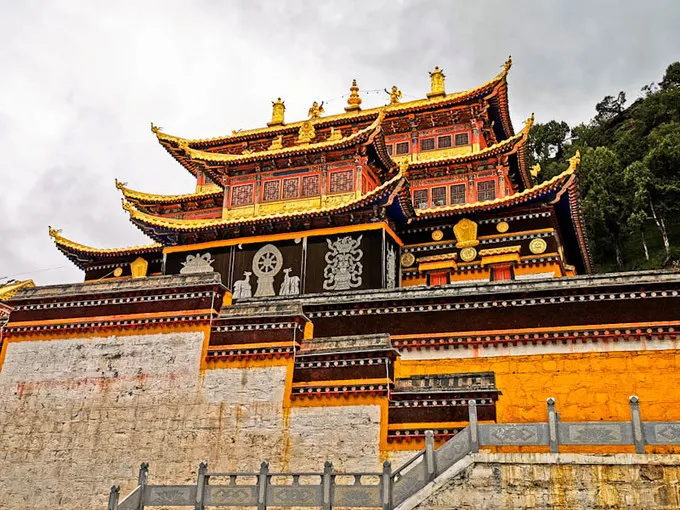 66号公路▲中国的66号公路！这条藏在川西的草原天路，每一帧都是流动的大片|思鹿旅行推荐