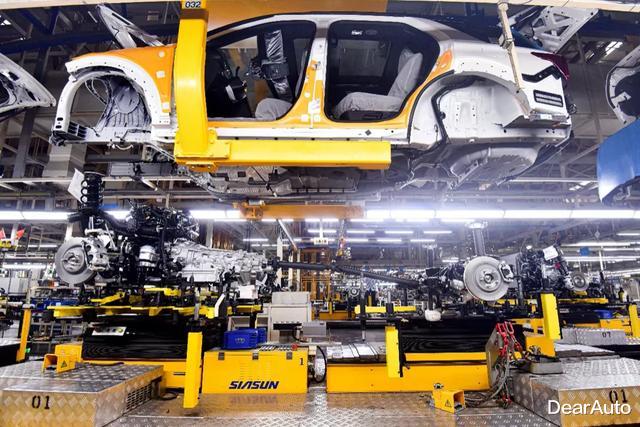 福特探险者■要Logo还是重内在?看探险者如何诠释40万级豪华SUV