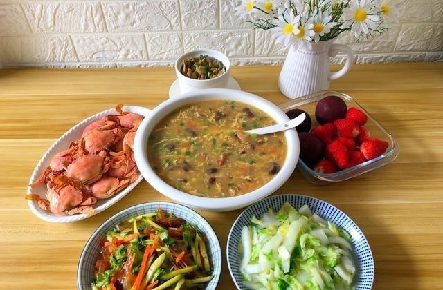 『食材』假期第一天，老公下厨做了5道菜，晒到朋友圈，朋友：家有贤夫