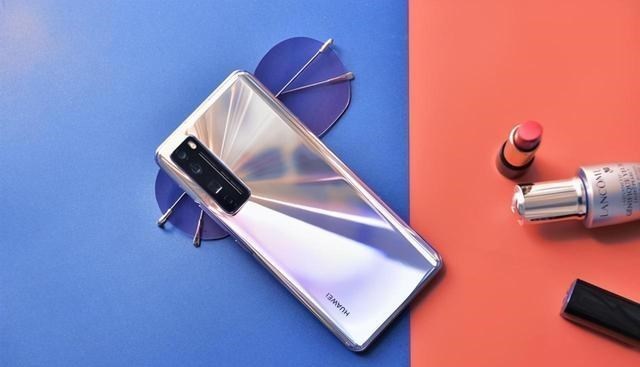 小屏|发布时争议不断，降价后逐渐真香，这才是真小屏旗舰