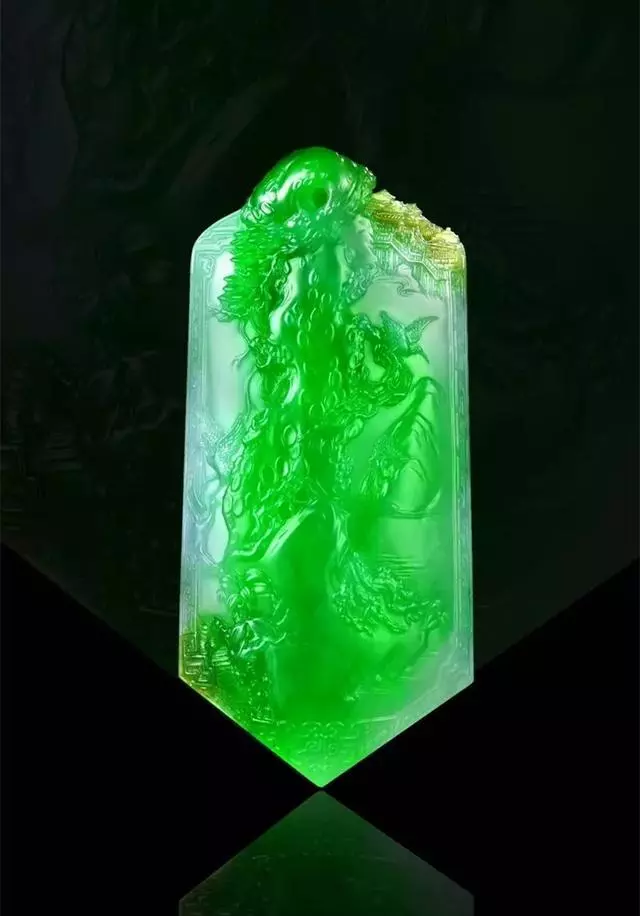 「翡翠」一块极品黄夹绿翡翠的创作过程，光看原料就让人心乱神迷！