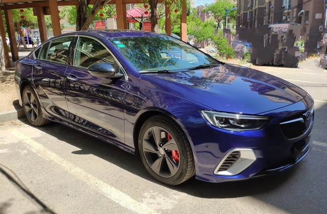 大众帕萨特|从22万跌破14万，6月份卖11958辆，一箱油870Km，帕萨特买早了