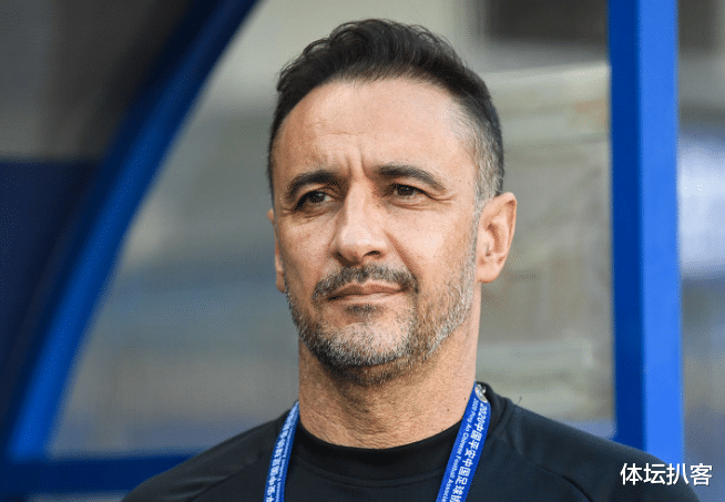 上海上港|0-2！昔日中超霸主轰然倒下，爆大冷遭赛季首败，恒大登顶榜首