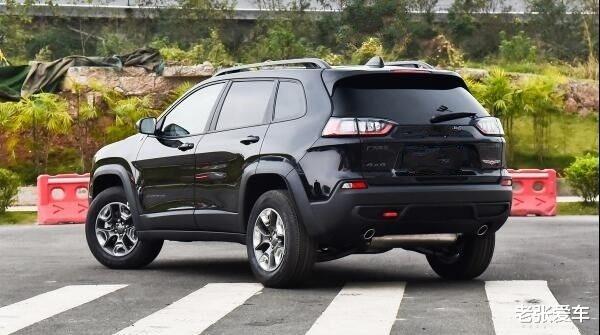 「长安汽车」气场碾压奥迪Q5,5年前售价46万买不起,如今跌到16万,要啥CRV