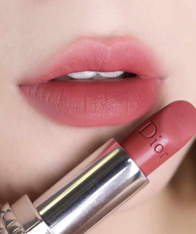 迪奥|迪奥被称为“经典色”的，一共有5只，999烂大街，剩下的才是经典