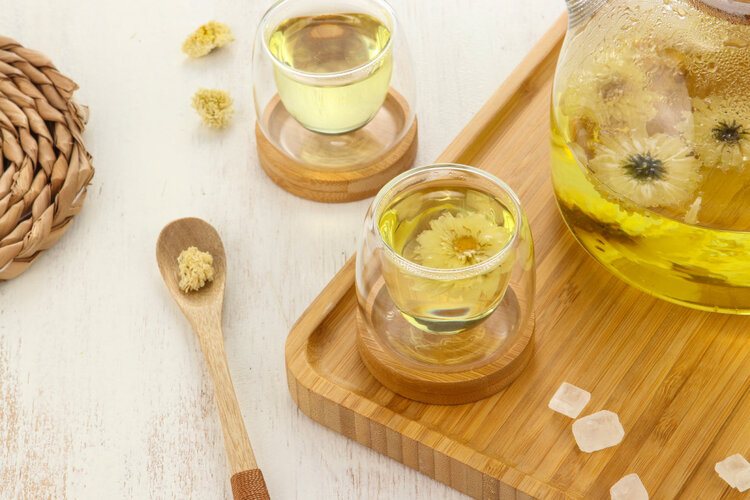 肝脏|56岁男子常饮1水，转氨酶从100降到35，脸不黄了、口不臭了