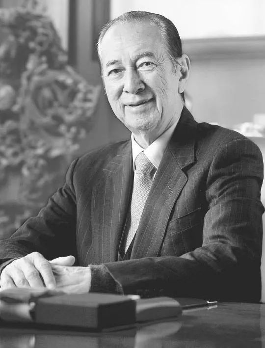 「何鸿燊」一代赌王何鸿燊逝世！四房17子，谁将是5000亿家产争夺战最后赢家